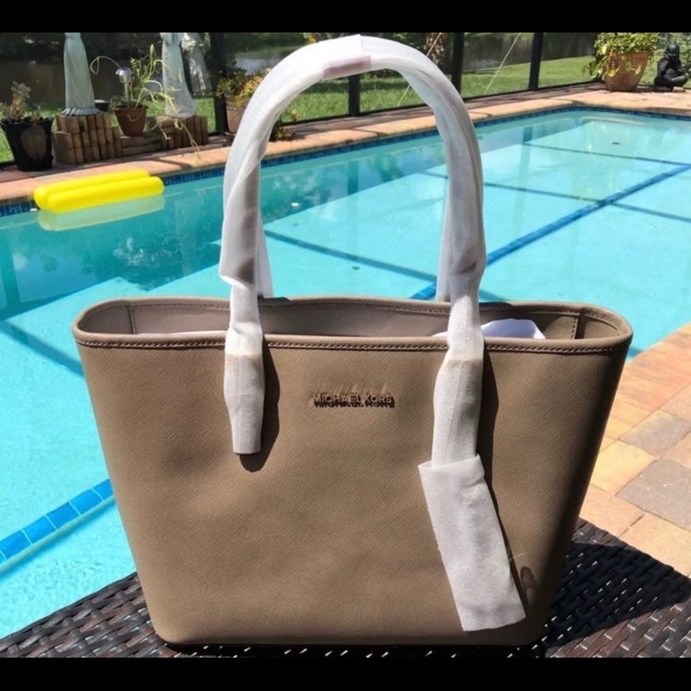Michael Kors tote dark dune NWT!